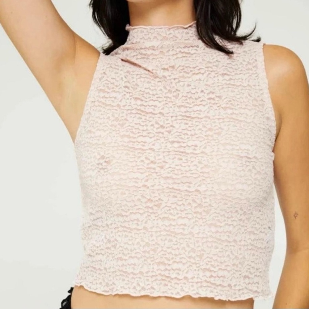 Elegant Lace Sleeveless Top - Cream